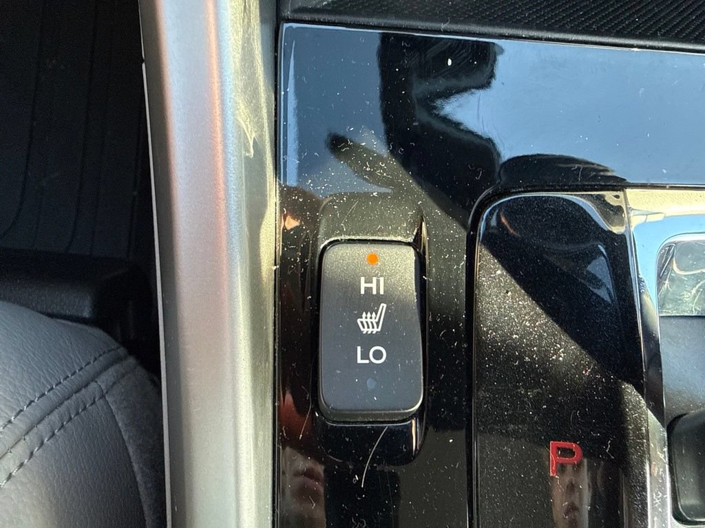 Used 2016 Honda Accord Touring image 6