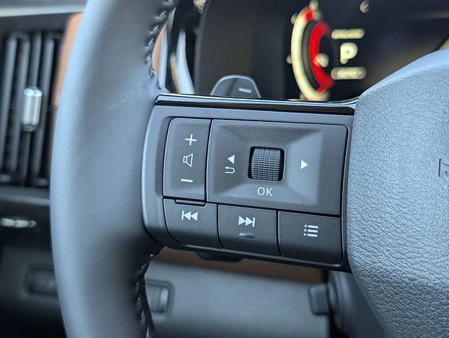 New 2026 Nissan Pathfinder Platinum w/ Cargo Package image 14