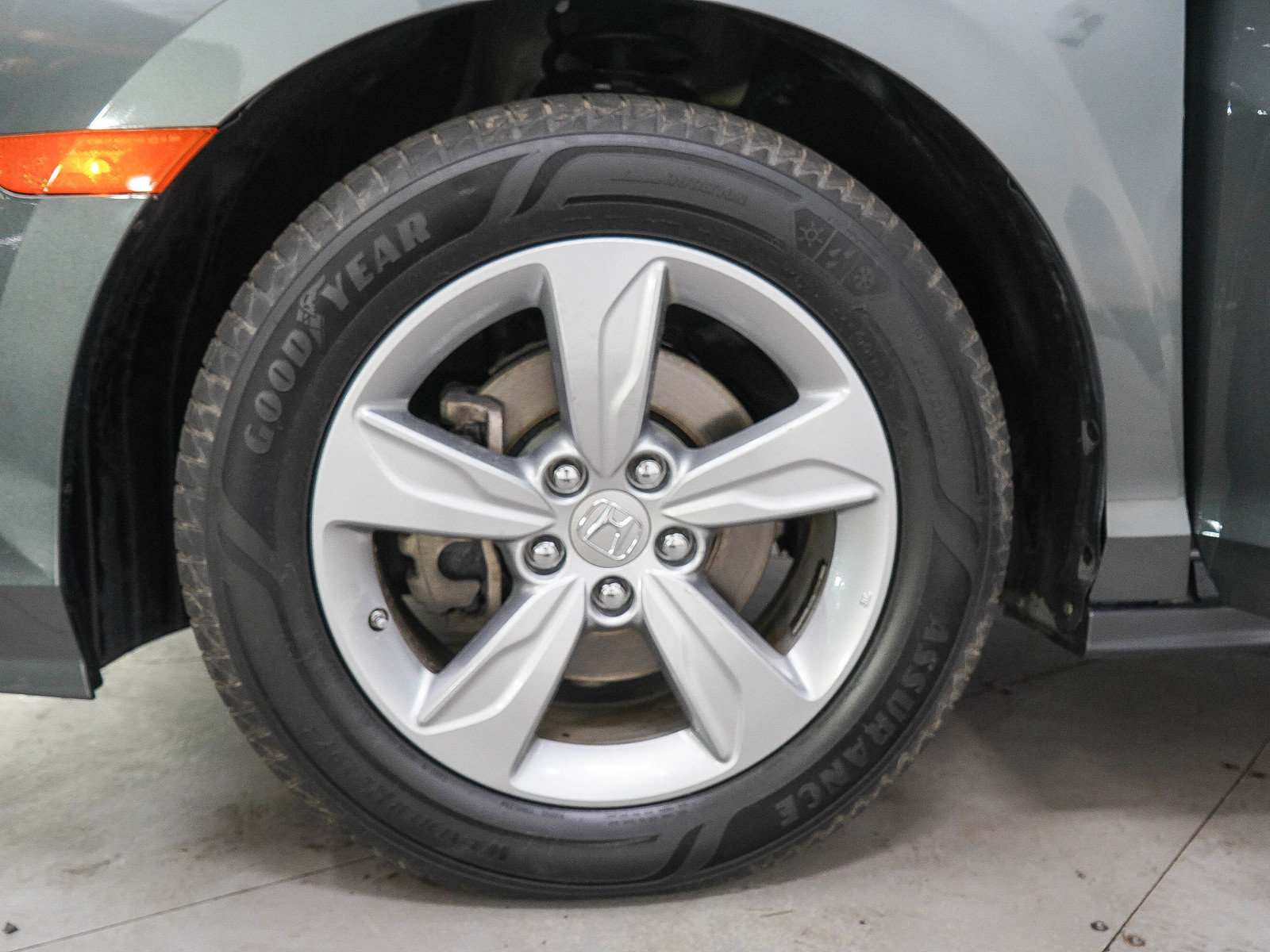 Used 2018 Honda Odyssey EX-L image 32
