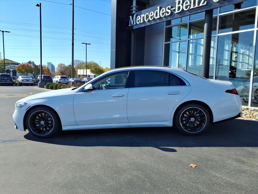 New 2026 Mercedes-Benz S 580 4MATIC Sedan image 3