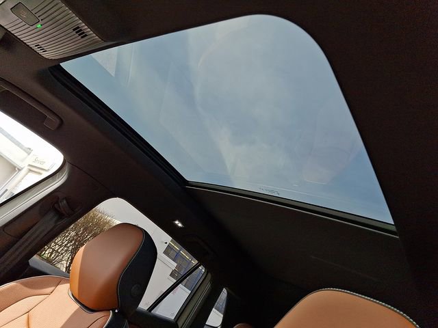 New 2026 Volkswagen Tiguan SEL R-Line image 7