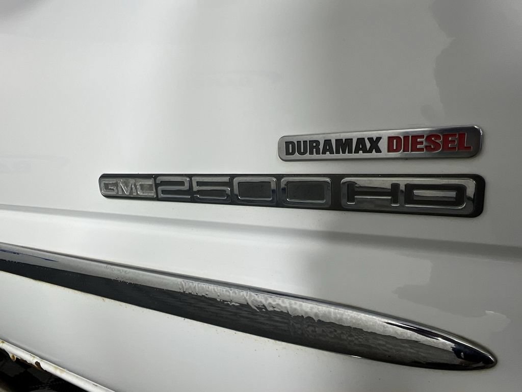 Used 2005 GMC Sierra 2500 SLE w/ Heavy-Duty Power Package AWD/4WD image 29