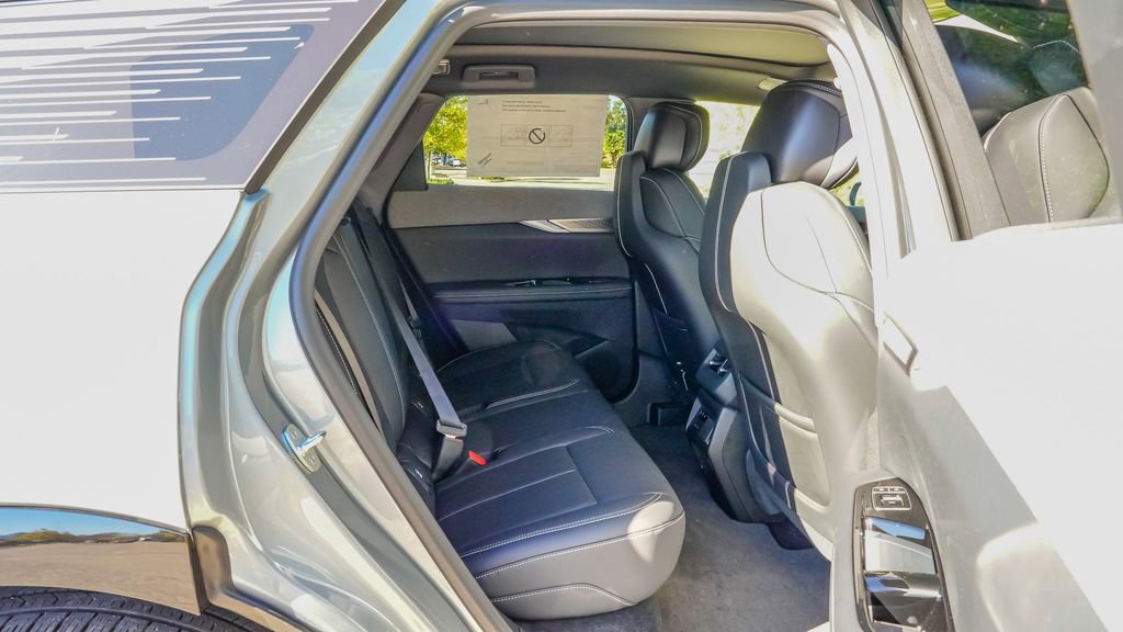 New 2026 Cadillac Optiq Sport 2 image 10