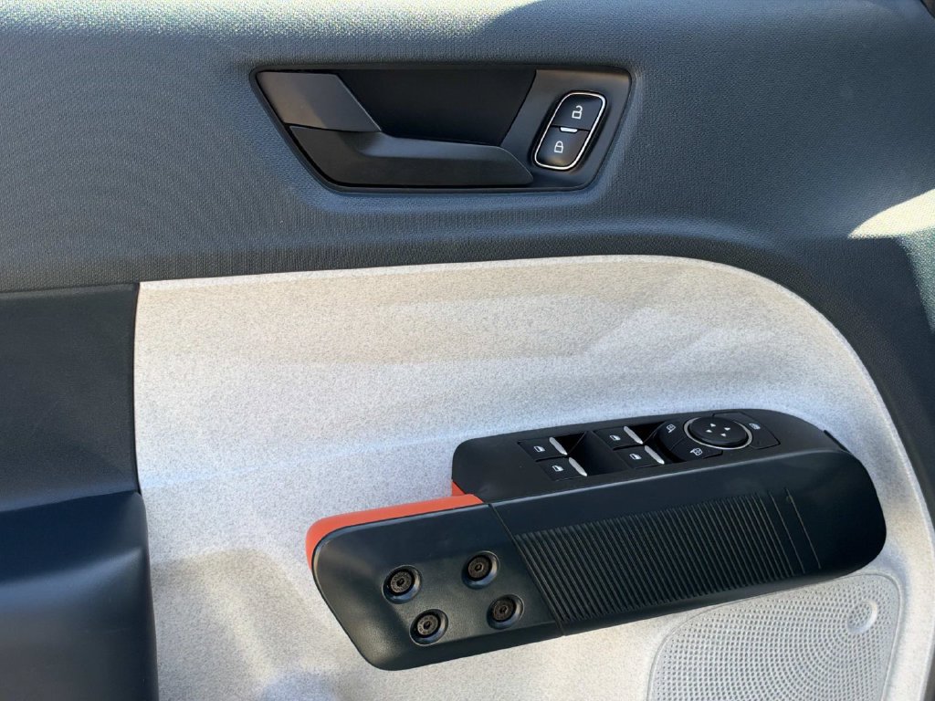 Certified 2023 Ford Maverick AWD SuperCrew image 23
