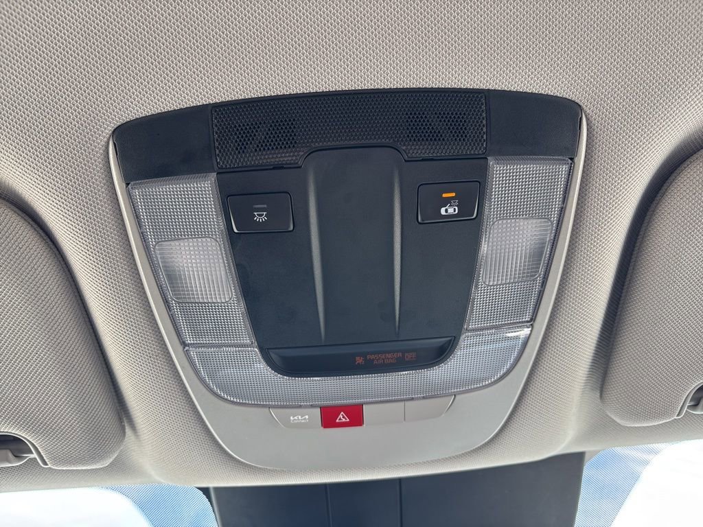 Used 2024 Kia Sorento S image 42