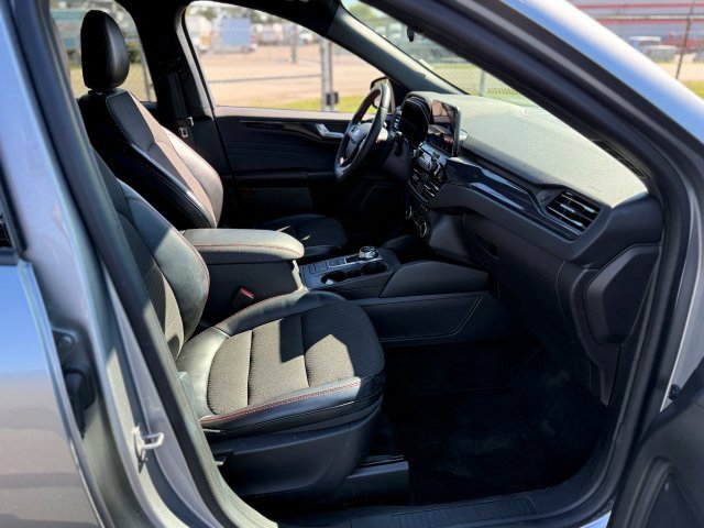 Used 2024 Ford Escape ST-Line image 22