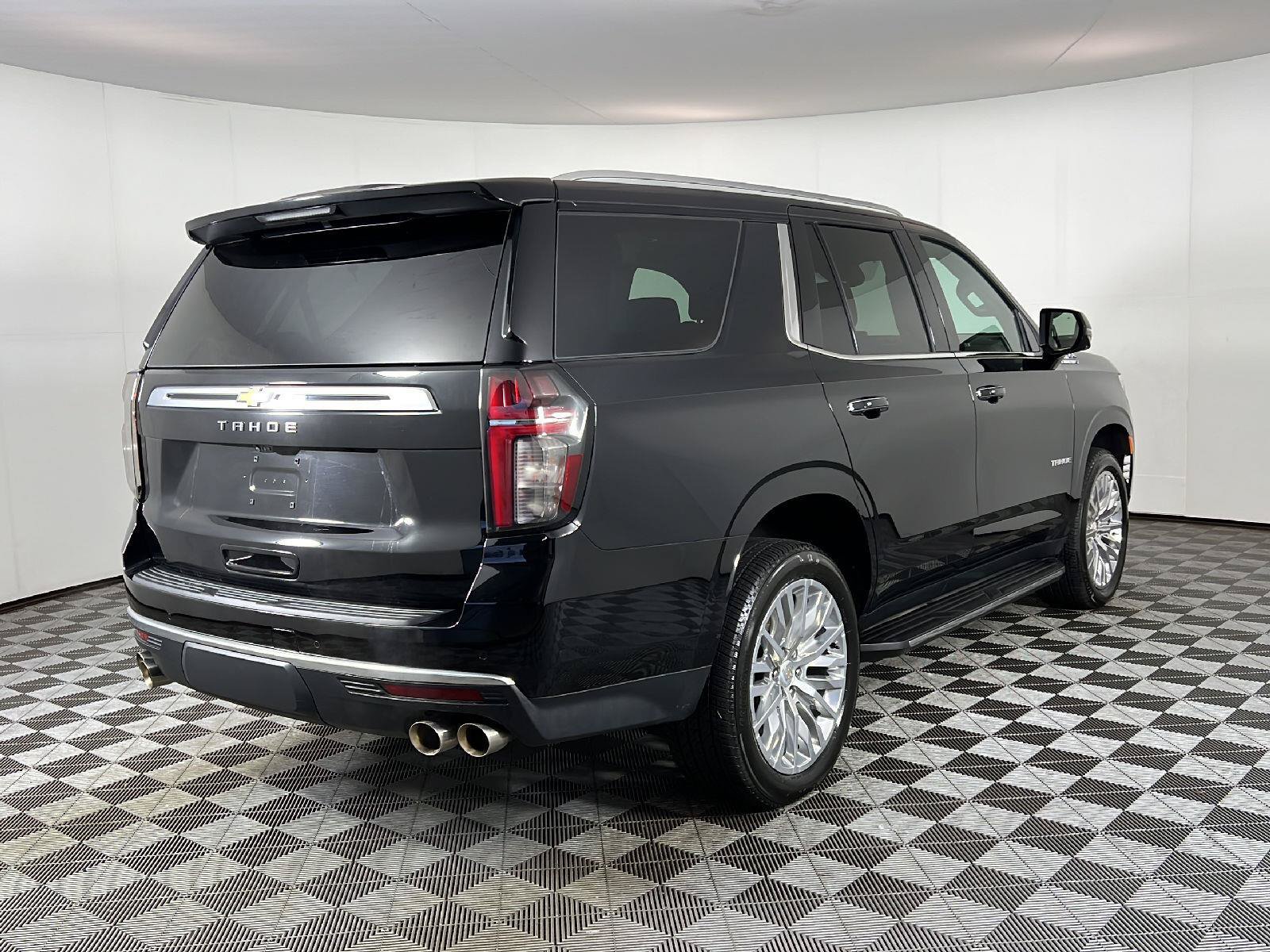 Used 2023 Chevrolet Tahoe High Country w/ Max Trailering Package AWD/4WD image 5