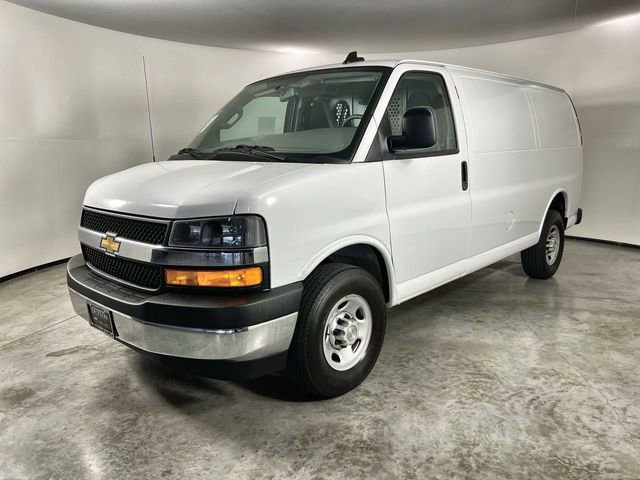 Used 2024 Chevrolet Express 2500 w/ Driver Convenience Package image 4