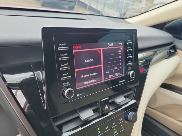 Used 2021 Toyota Camry LE FWD image 28