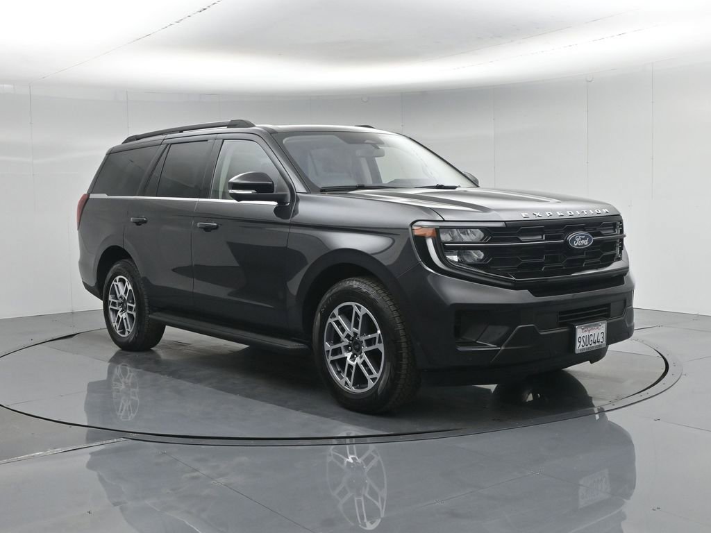 Certified 2025 Ford Expedition Active image 62