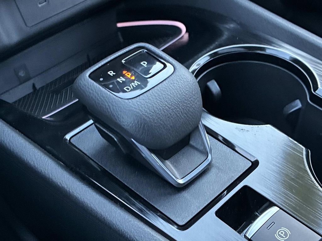 Used 2024 Nissan Rogue SL w/ SL Premium Package image 31