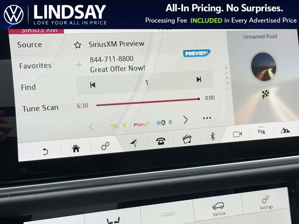 Used 2020 Land Rover Range Rover Long Wheelbase HSE image 16