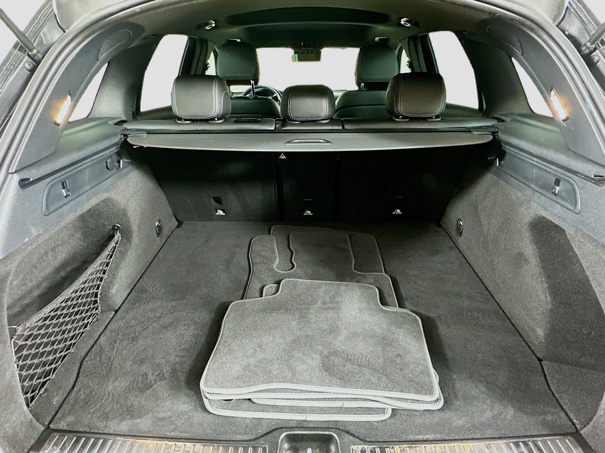 Used 2022 Mercedes-Benz GLC 300 4MATIC w/ Multimedia Package Lite image 35