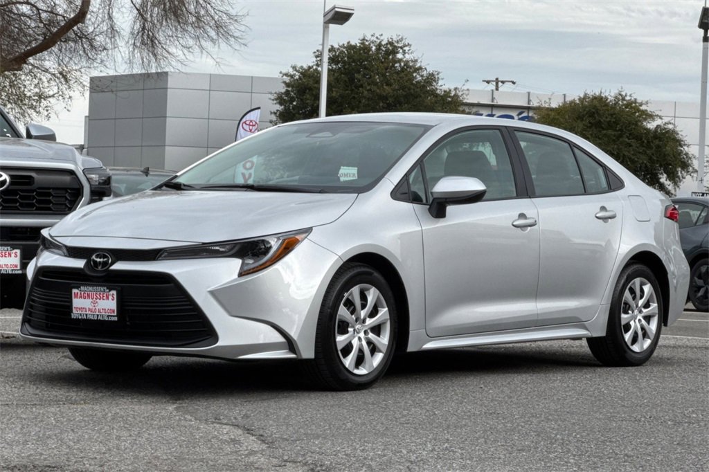 Certified 2025 Toyota Corolla LE image 7