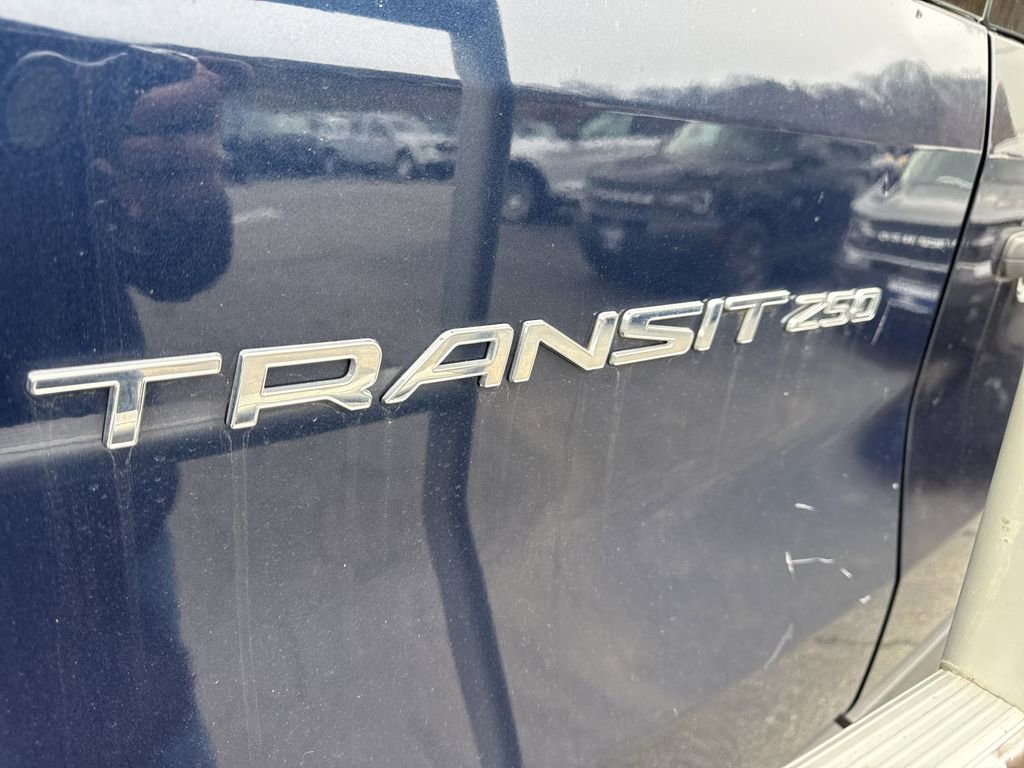 Used 2021 Ford Transit 250 Medium Roof AWD image 32