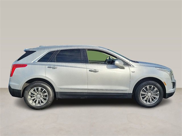 Used 2017 Cadillac XT5 Luxury w/ Driver Awareness Package image 3