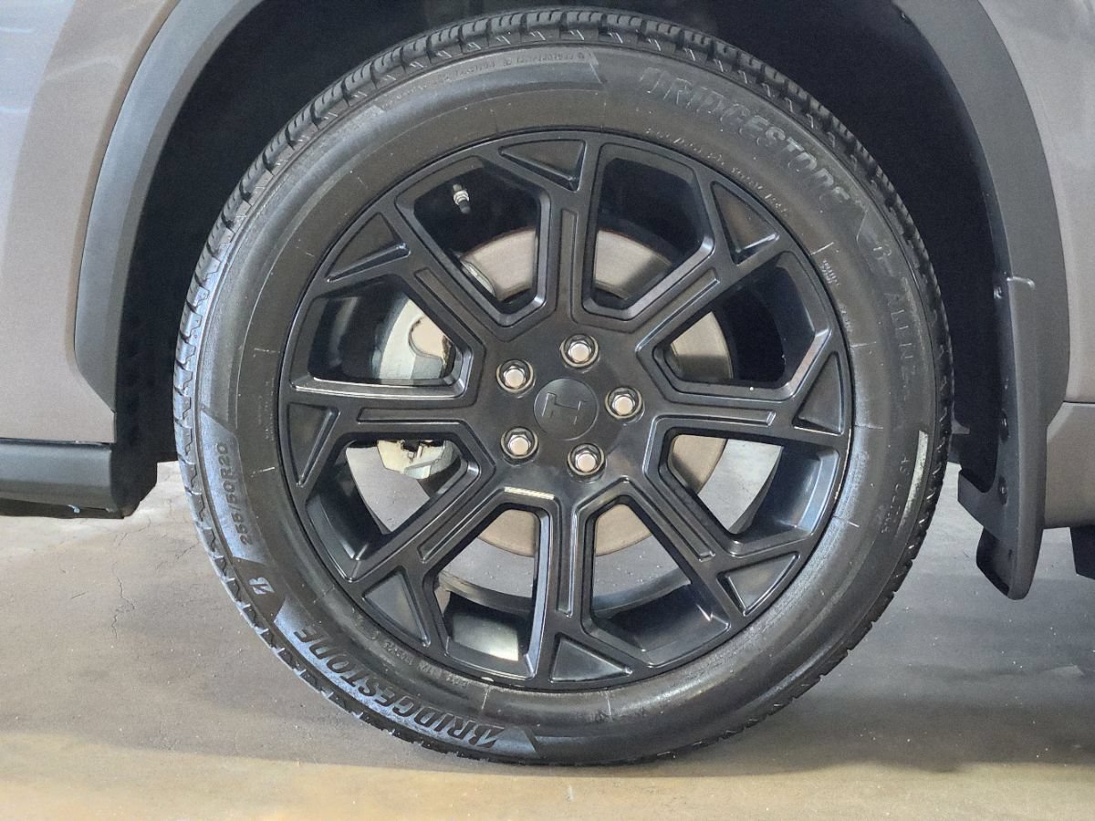 Used 2022 Toyota Highlander L FWD image 26