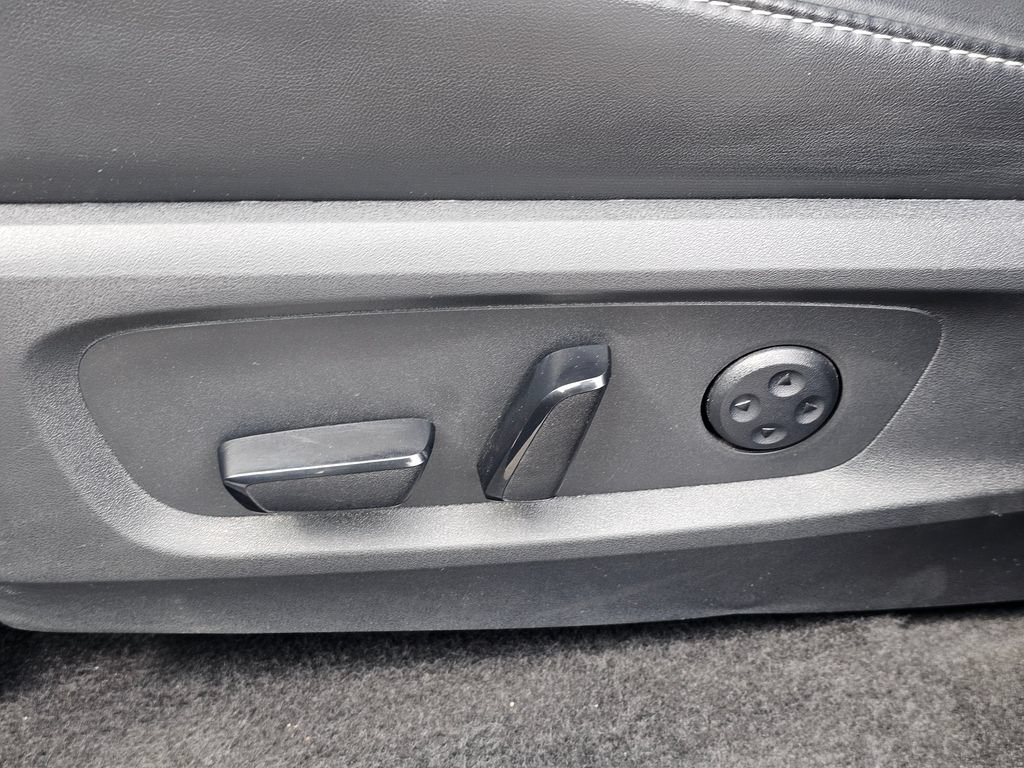 Used 2025 INFINITI QX60 Luxe AWD/4WD image 35