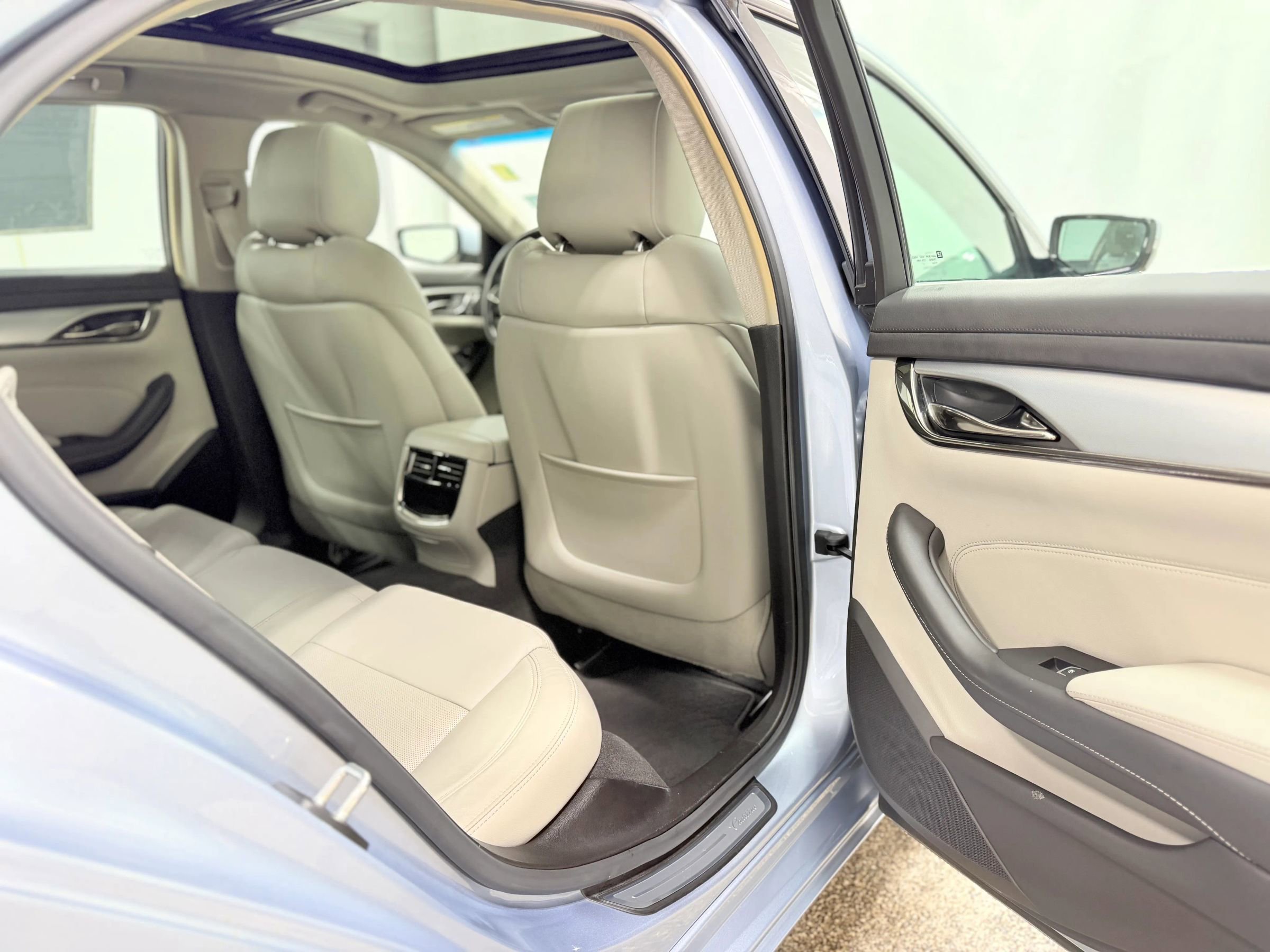 Used 2017 Cadillac CTS Luxury image 30