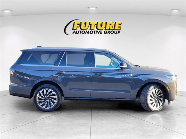 New 2025 Lincoln Navigator Black Label image 8