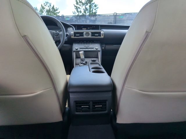 Used 2015 Lexus IS 250 RWD image 32