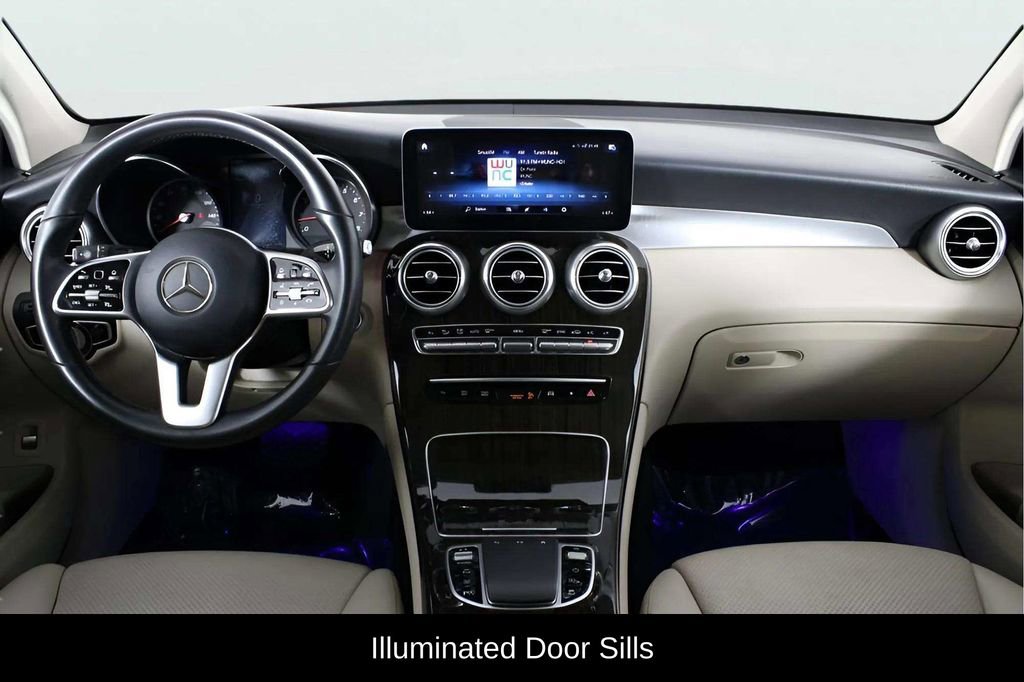Used 2022 Mercedes-Benz GLC 300 w/ Premium Package Lite image 15