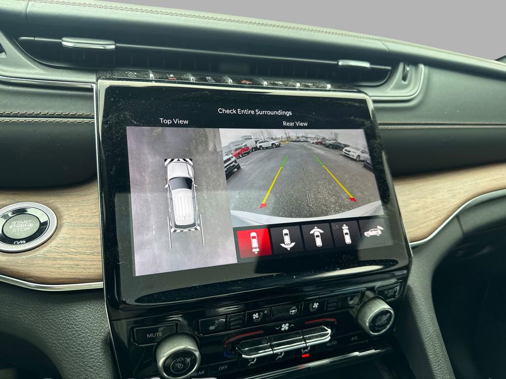 Used 2022 Jeep Grand Cherokee Summit image 23