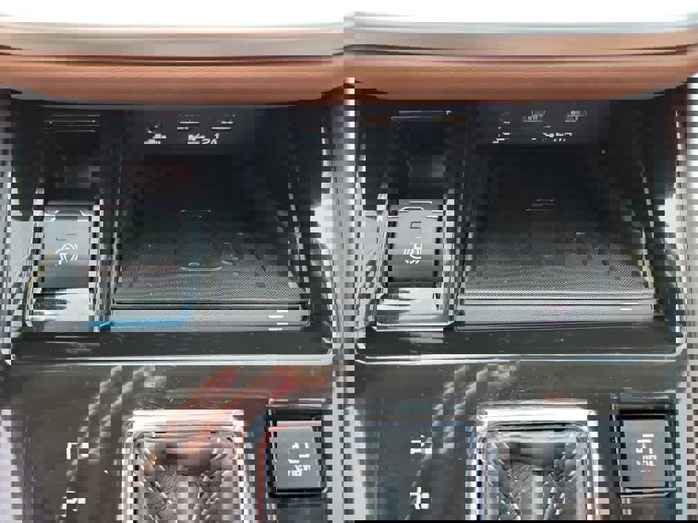 Used 2022 Subaru Outback Touring XT image 18