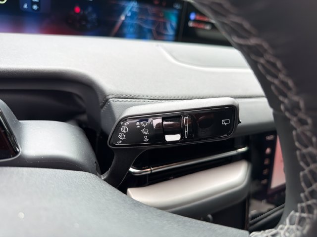 New 2026 Lincoln Navigator Reserve w/ Jet Appearance Package AWD/4WD image 27