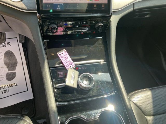 Certified 2023 Jeep Grand Cherokee Limited w/ Luxury Tech Group II AWD/4WD image 18