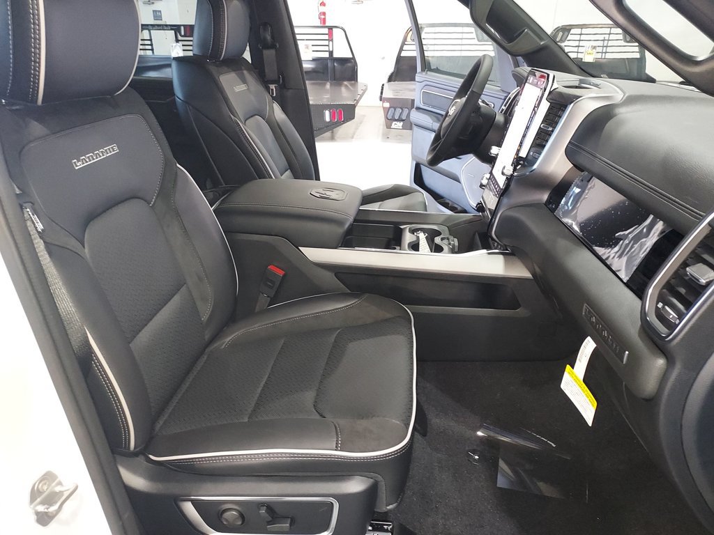 New 2026 RAM 1500 Laramie AWD/4WD image 31