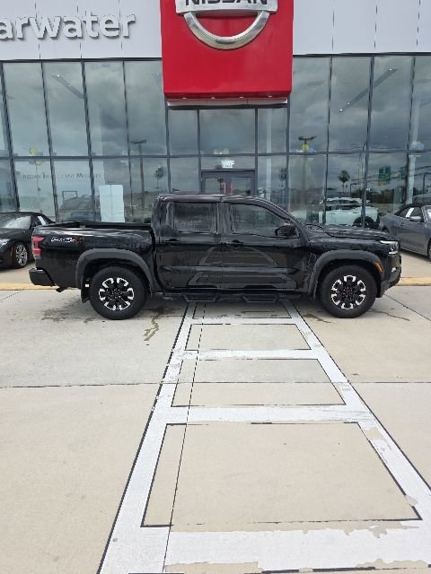 Used 2023 Nissan Frontier Pro-X w/ Tow Package RWD image 3