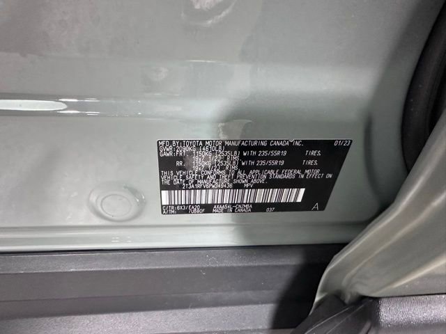 Used 2023 Toyota RAV4 XLE Premium image 33