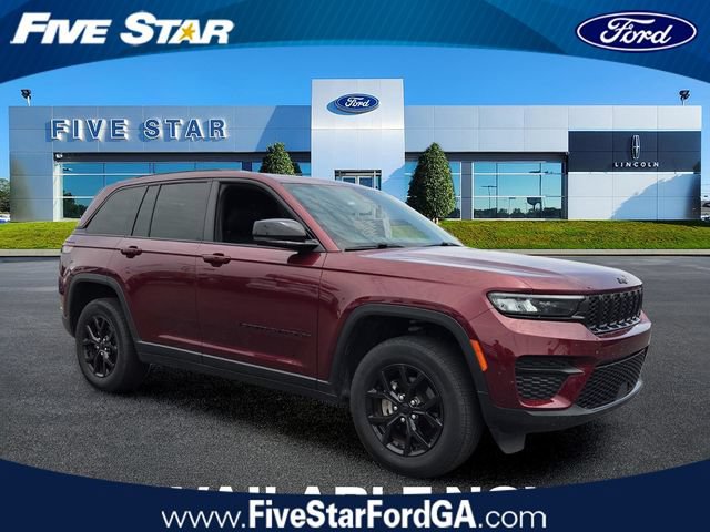 Used 2025 Jeep Grand Cherokee Altitude