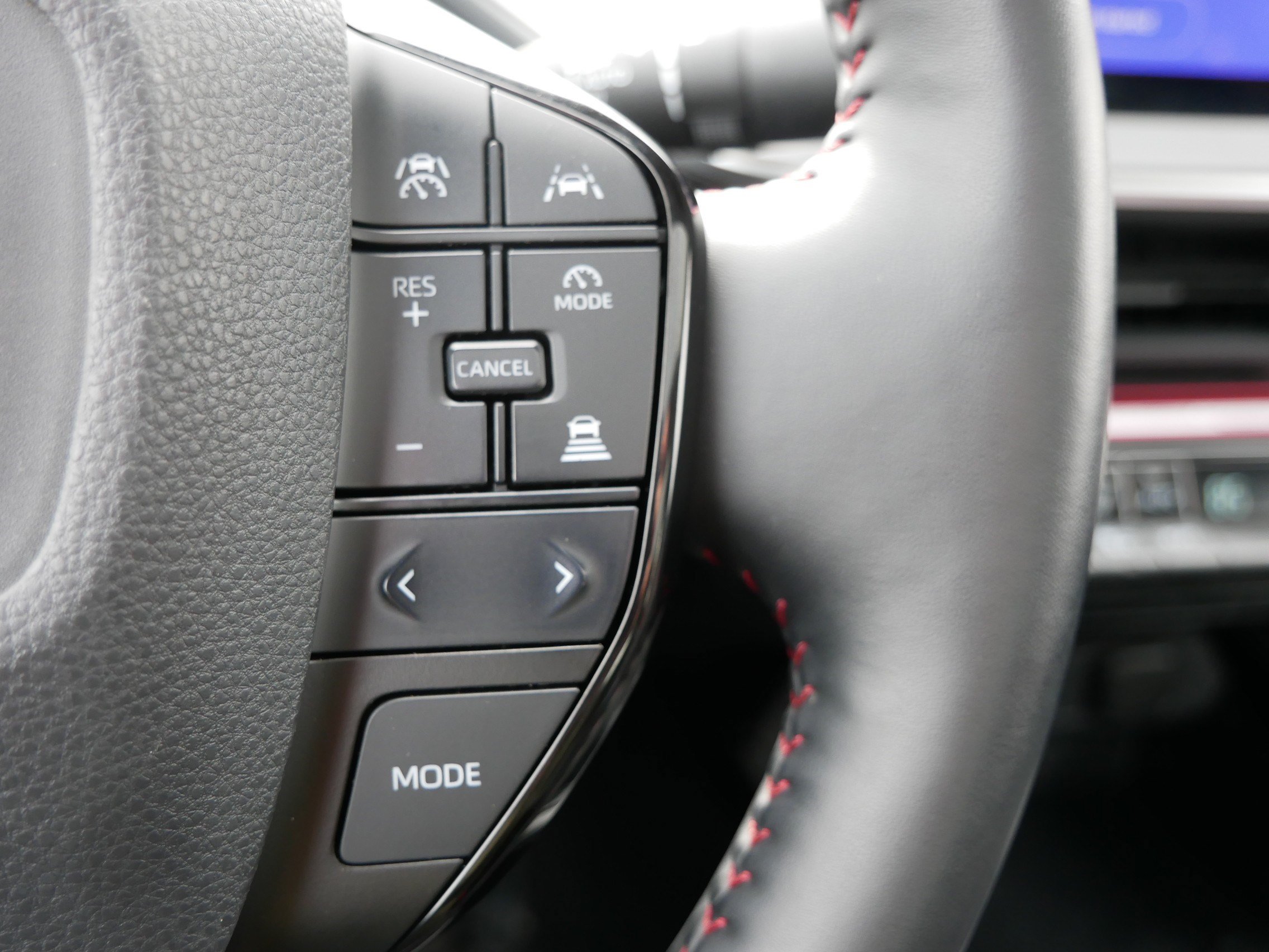 Used 2024 Toyota Prius Prime Premium w/ Advanced Technology Package FWD image 29