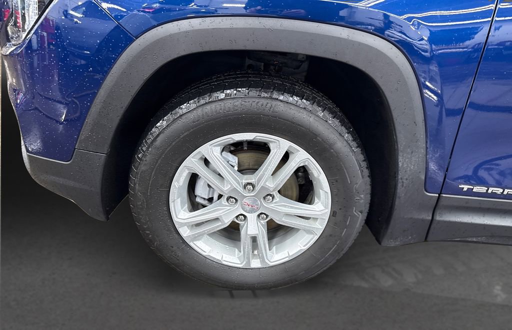 Used 2022 GMC Terrain SLE w/ Driver Convenience Package image 12