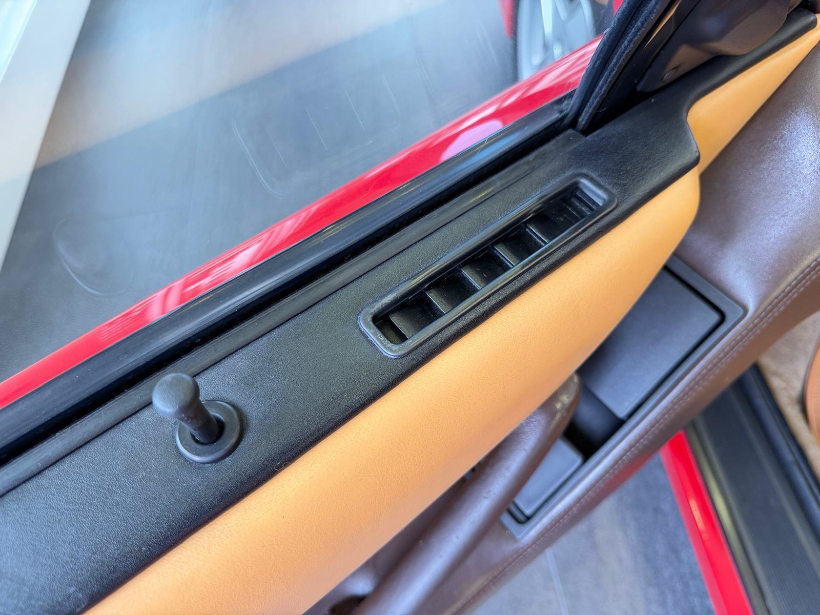 Used 1990 Ferrari Testarossa RWD image 58