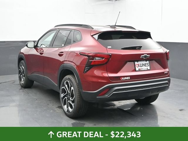 Used 2024 Chevrolet Trax RS w/ Sunroof Package FWD image 12