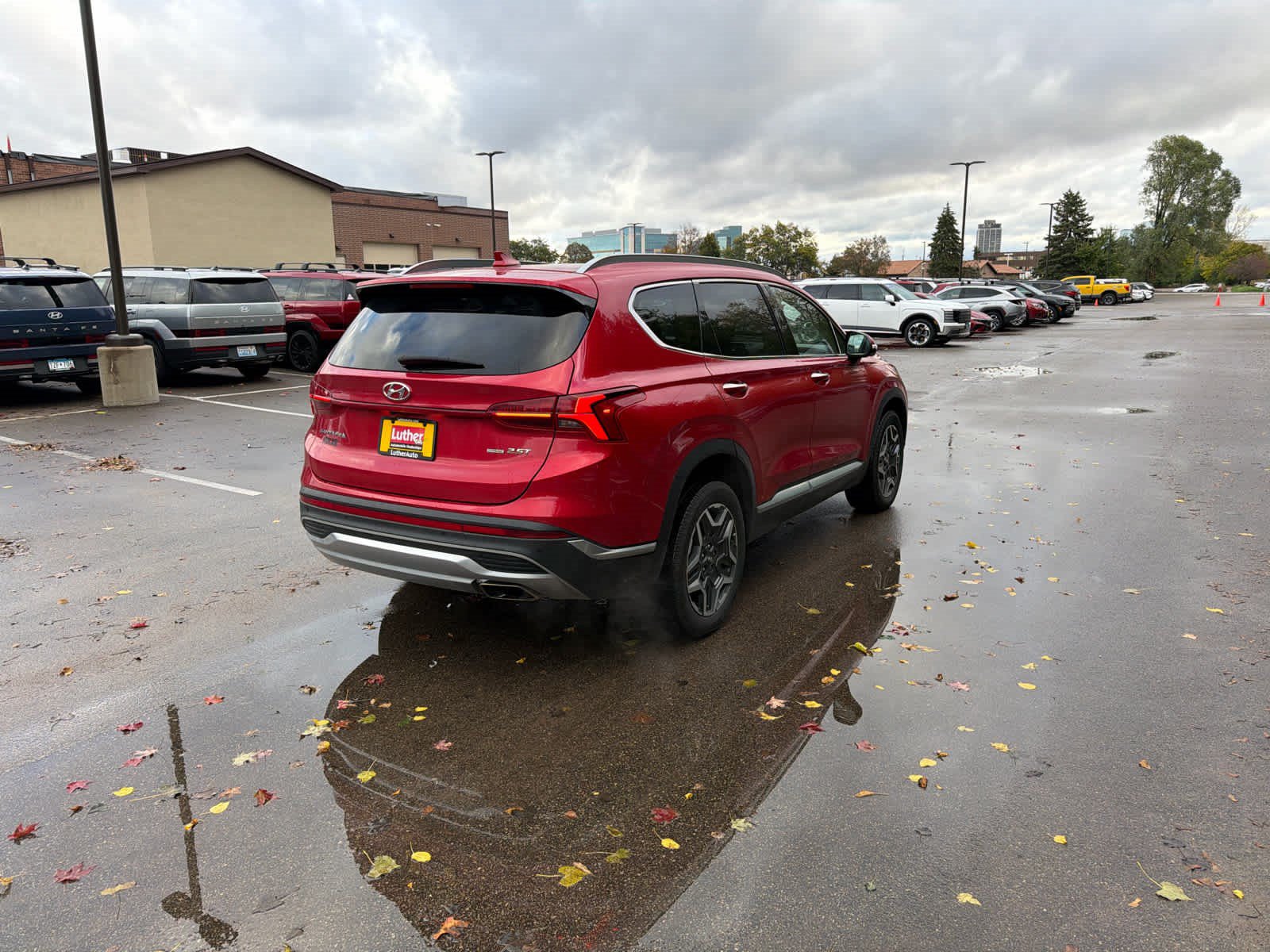 Used 2021 Hyundai Santa Fe Limited AWD/4WD image 2
