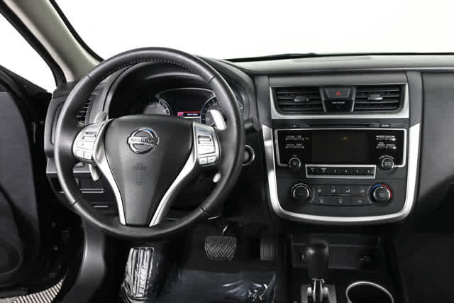 Used 2017 Nissan Altima 2.5 SR FWD image 3