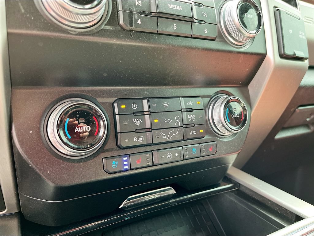 Used 2021 Ford F350 Platinum AWD/4WD image 16