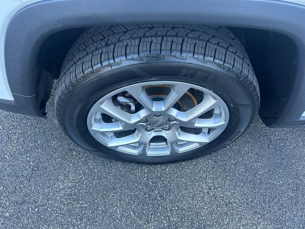 Used 2022 Jeep Compass Latitude image 12