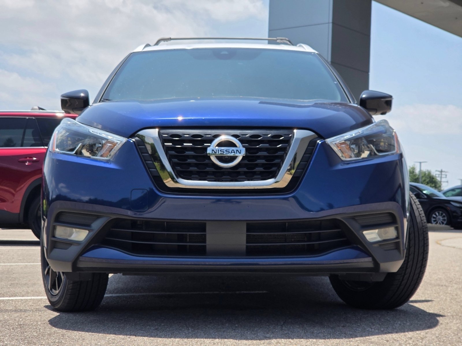 Used 2020 Nissan Kicks SR FWD image 3