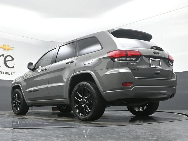 Used 2021 Jeep Grand Cherokee Laredo AWD/4WD image 5