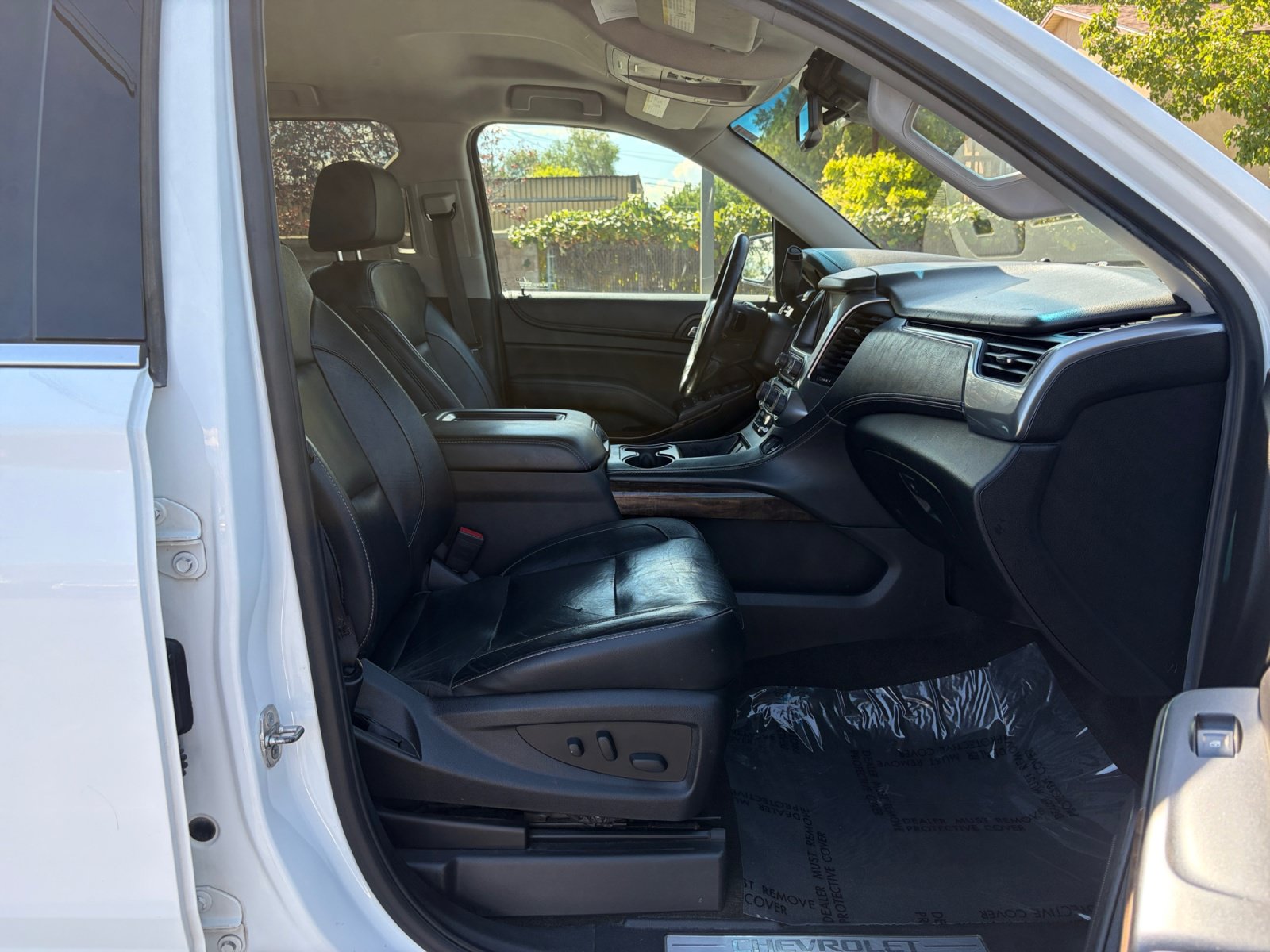Used 2018 Chevrolet Suburban LT w/ Luxury Package AWD/4WD image 29