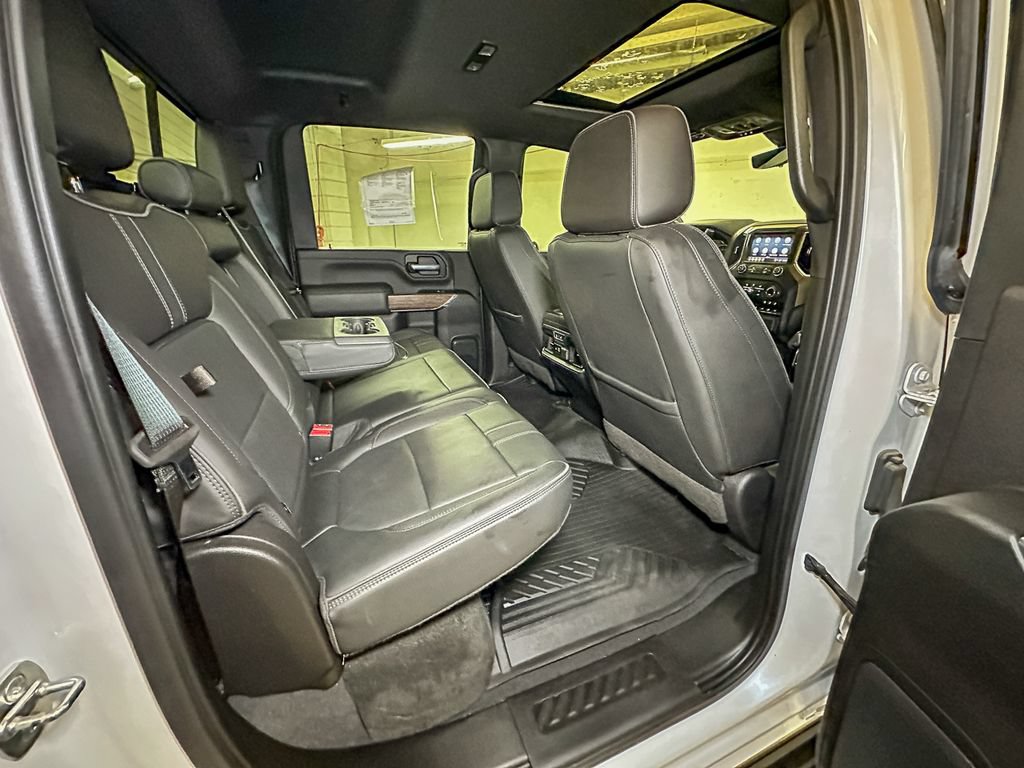 Used 2023 Chevrolet Silverado 2500 High Country AWD/4WD image 36