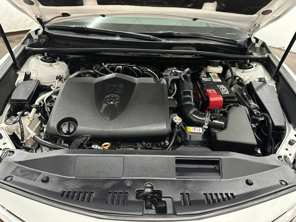 Used 2019 Toyota Camry XSE FWD image 14