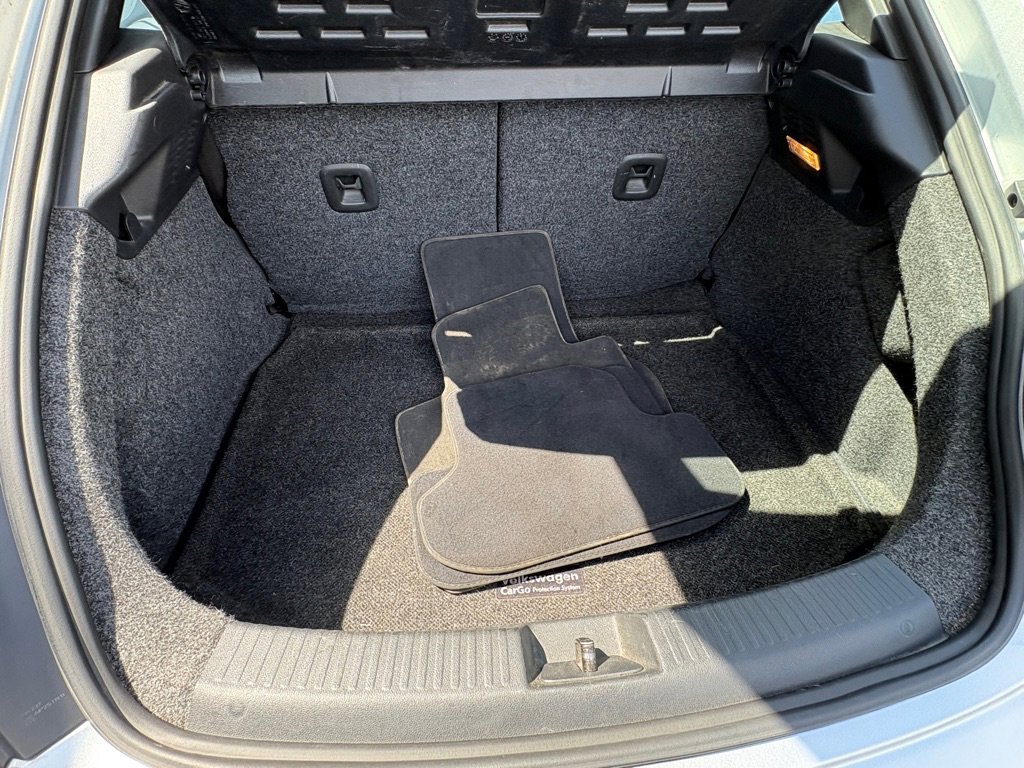 Used 2012 Volkswagen Beetle 2.5 FWD image 11