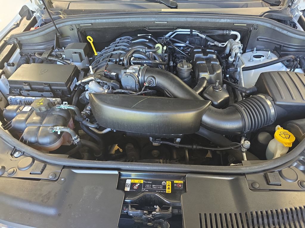 Used 2022 Dodge Durango SXT AWD/4WD image 29