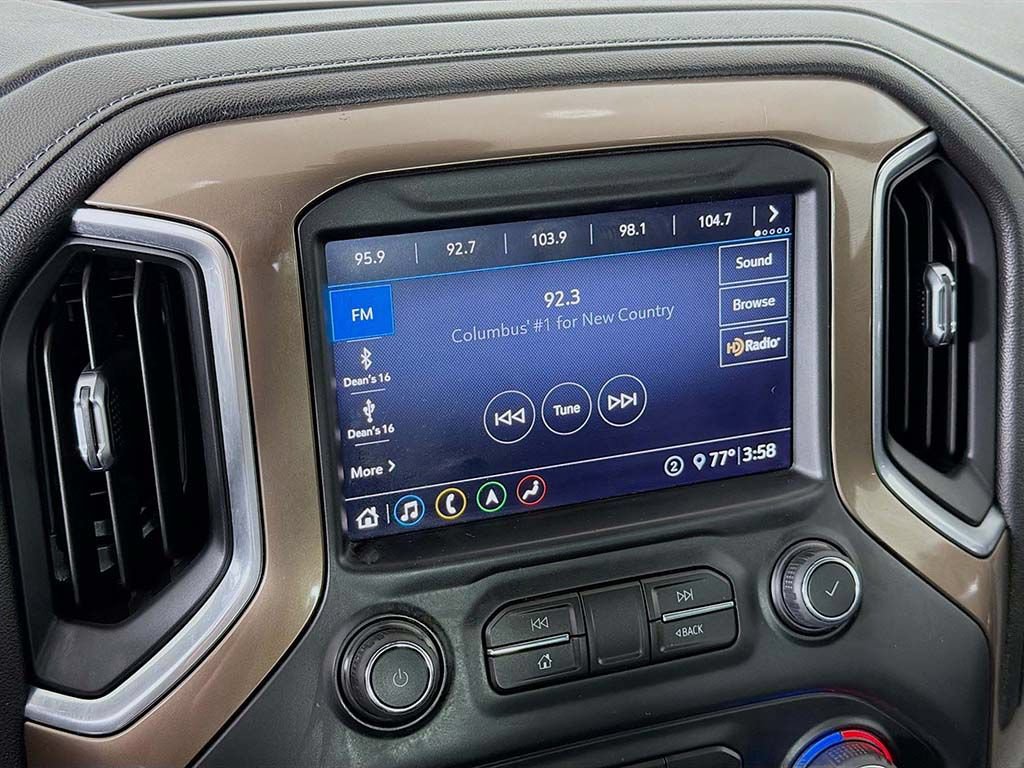 Used 2020 Chevrolet Silverado 1500 High Country w/ Technology Package AWD/4WD image 42